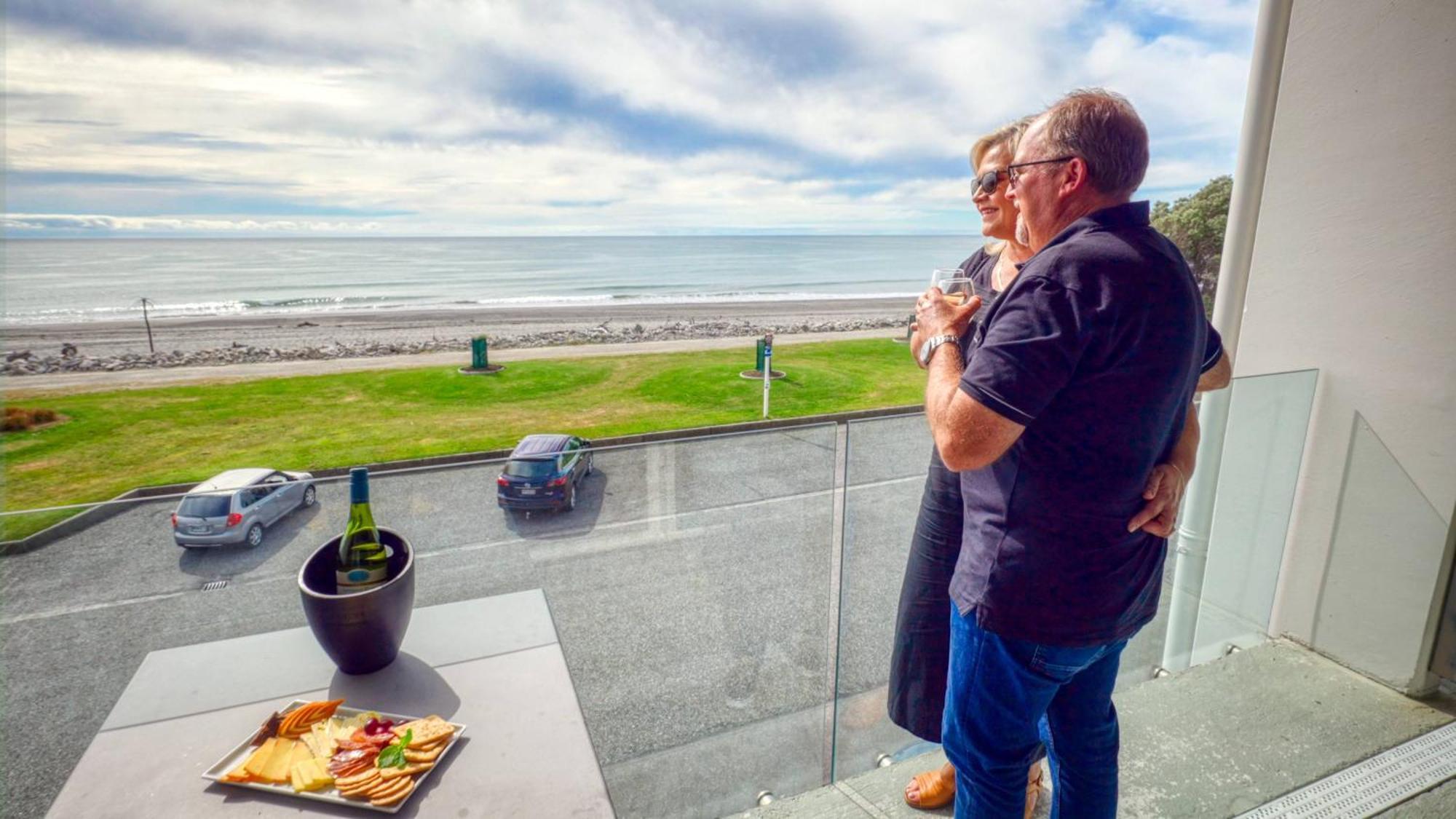Beachfront Hotel Hokitika Ngoại thất bức ảnh